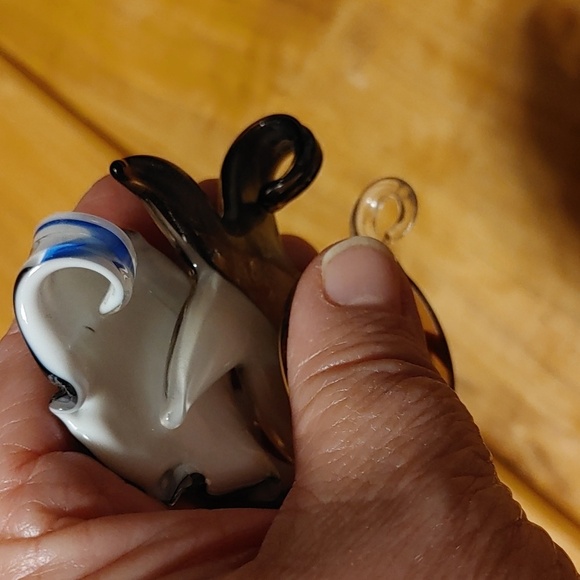 🇨🇦3 For $20🇨🇦Three Glass Pendants all with touches of Gold Tones - Picture 9 of 9